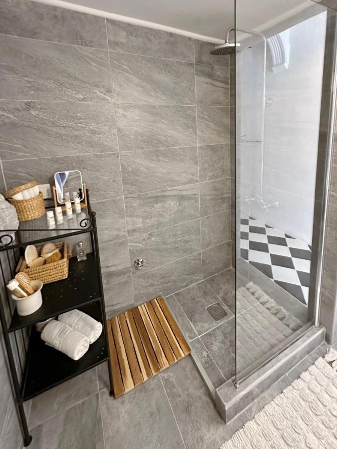Spacious 82 M2 Two Bedroom Classy Apartment Near City Center Thessalonique Extérieur photo